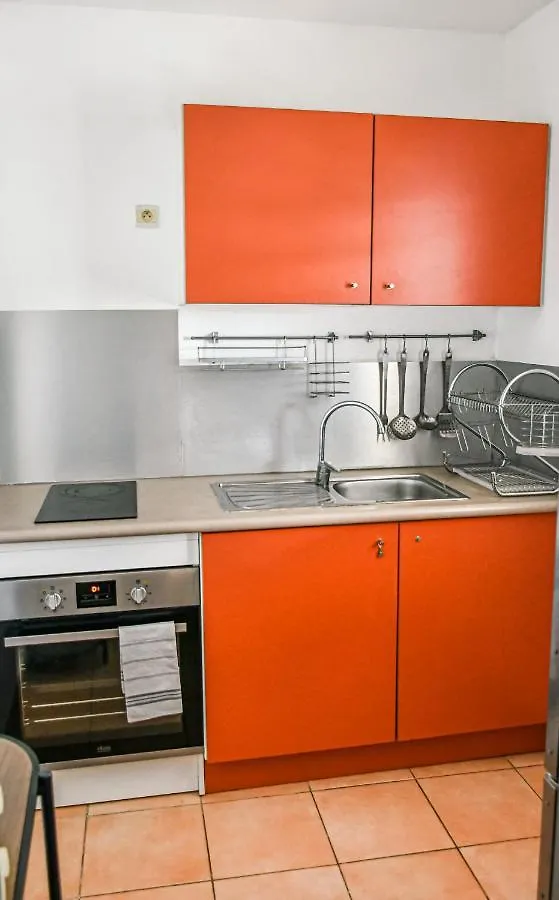 Апартаменты Charmant Appartement Aux Abymes Лез-Абим Гваделупа